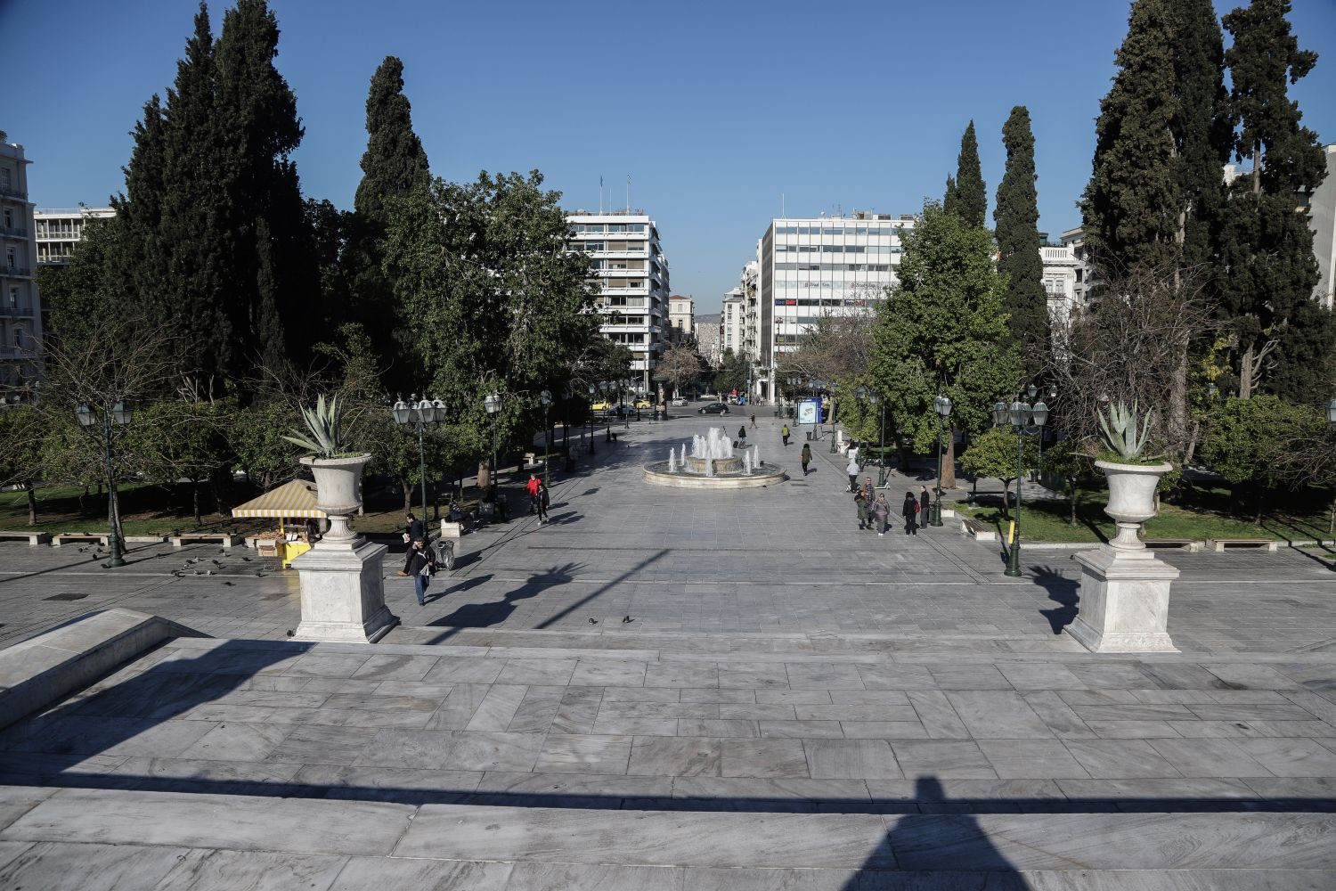 Κορονοϊός: Πρόστιμο 1000 ευρώ οι άσκοπες βόλτες σε πάρκα και πλατείες