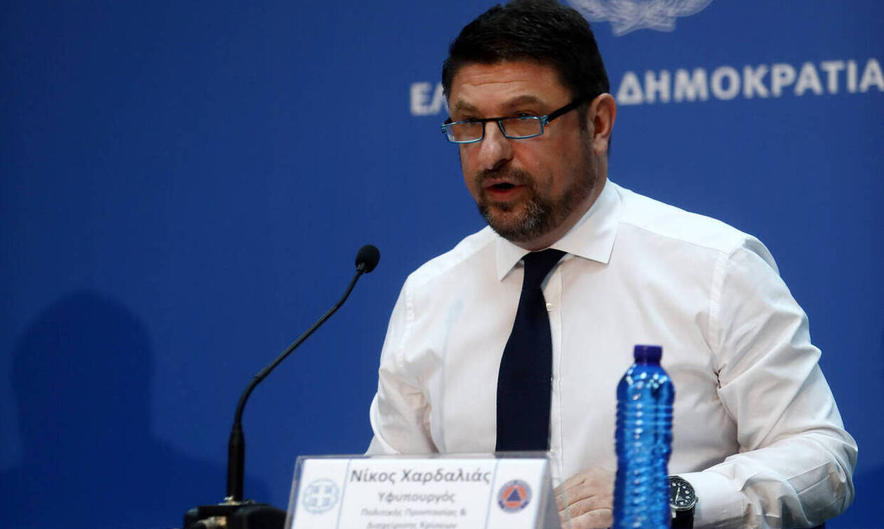 Κορονοϊός – Χαρδαλιάς: Παρατείνεται το «λουκέτο» των καταστημάτων μέχρι 11 Απριλίου