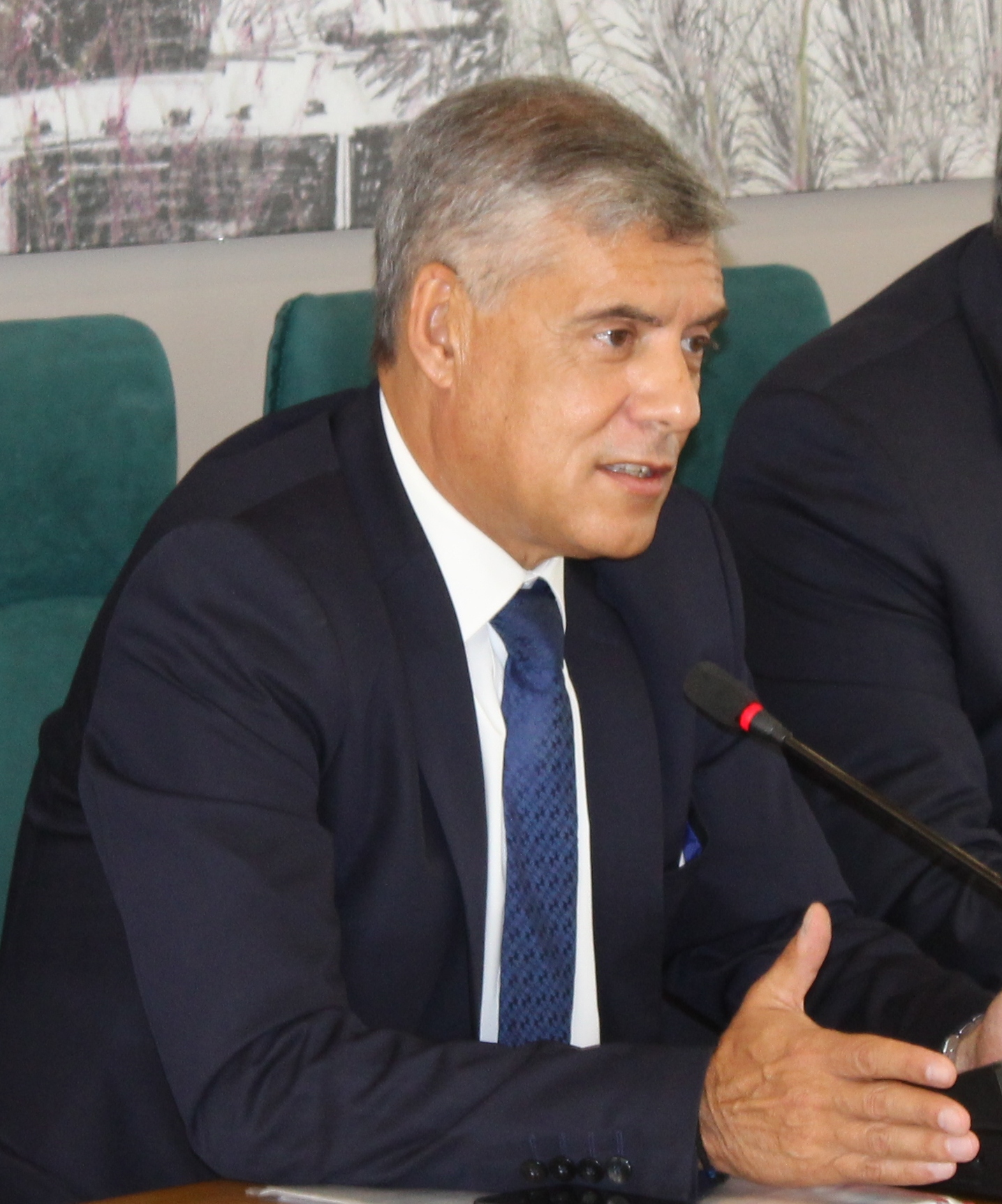 Αγοραστός για Μανώλη Γλέζο:  Ο πατριωτισμός επιβραβεύεται