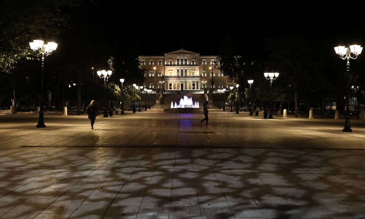 Άρση μέτρων: Περιορισμένη κυκλοφορία από τις 12:00 τα μεσάνυχτα