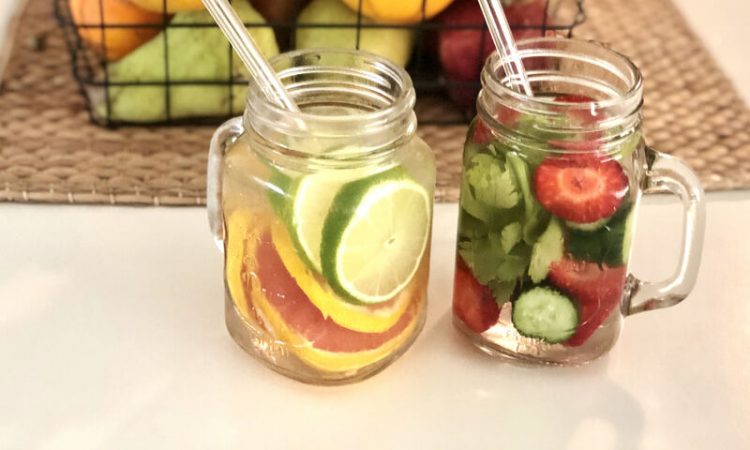 Infused water: Η νέα μεγάλη τάση στην αποτοξίνωση (video)