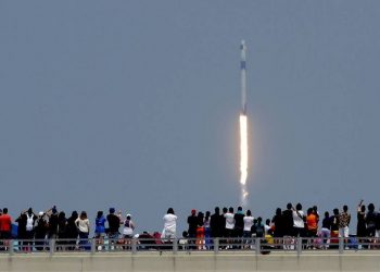 SpaceX: Συγκλονιστικές στιγμές – Η πρώτη ιδιωτική πτήση ταξιδεύει προς το ISS