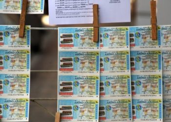 Λάρισα: Υπερτυχερός κέρδισε 1,9 εκατ. ευρώ στο Λαϊκό Λαχείο