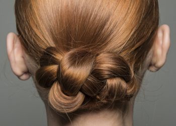 Braided love: Αν έχεις κοντά μαλλιά πρέπει να δοκιμάσεις άμεσα αυτά τα 5 χτενίσματα (videos)