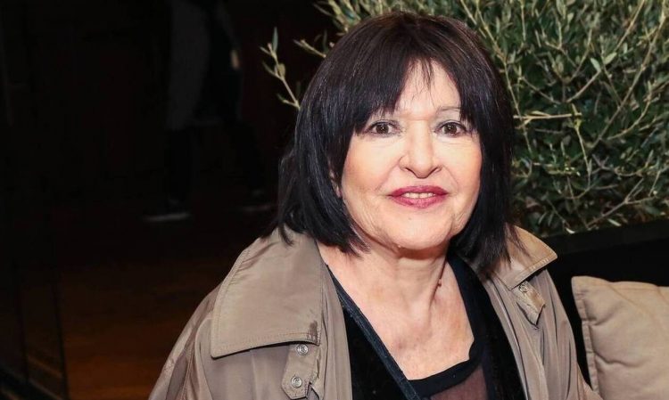 Αγωνία για την Μάρθα Καραγιάννη – Κρίσιμες ώρες για την ηθοποιό