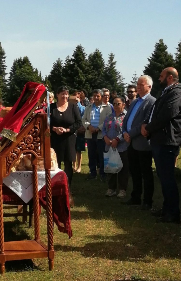 Στον Ι.Ν. Αγίας Τριάδας Κλεινοβού εκκλησιάστηκε ο Δήμαρχος Μετεώρων