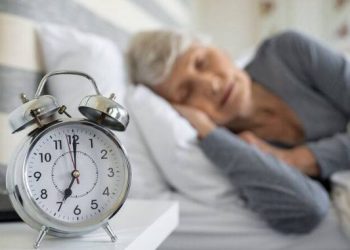 Αλτσχάιμερ: Το πρώιμο σημάδι που φαίνεται στον ύπνο