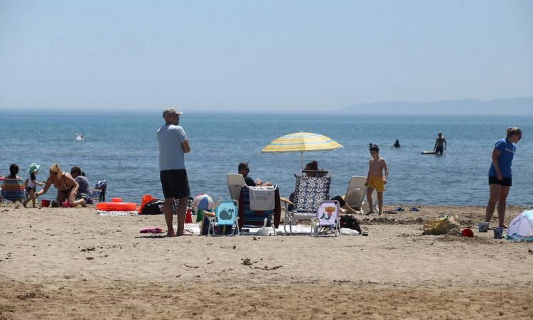 Καιρός: Με πολλή ζέστη η Δευτέρα – Μέχρι 36 βαθμούς η θερμοκρασία