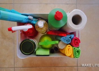 Τι έχω κάτω από το νεροχύτη της κουζίνας για ειδικές περιπτώσεις