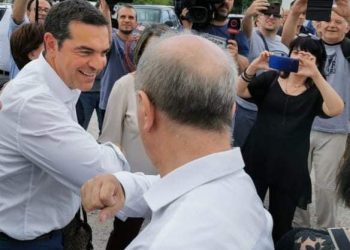 Θερμή υποδοχή του Αλέξη Τσίπρα στη Λαζαρίνα