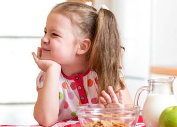 Πώς να διαχειριστείτε την ανυπακοή και την άρνηση του παιδιού σας