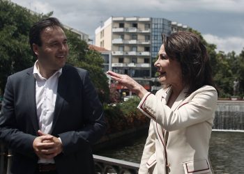 Στα Τρίκαλα “περπάτησε” σήμερα η Πρόεδρος της Επιτροπής «ΕΛΛΑΔΑ 2021» Γιάννα Αγγελοπούλου-Δασκαλάκη
