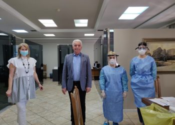 Δειγματοληψία για covid 19 στο Δημαρχείο Καλαμπάκας