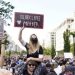 Δεν κοπάζει η οργή στις ΗΠΑ: Συνεχίζονται οι διαδηλώσεις για τη δολοφονία του Τζορτζ Φλόιντ – Κάνει πίσω ο Τραμπ για τον στρατό