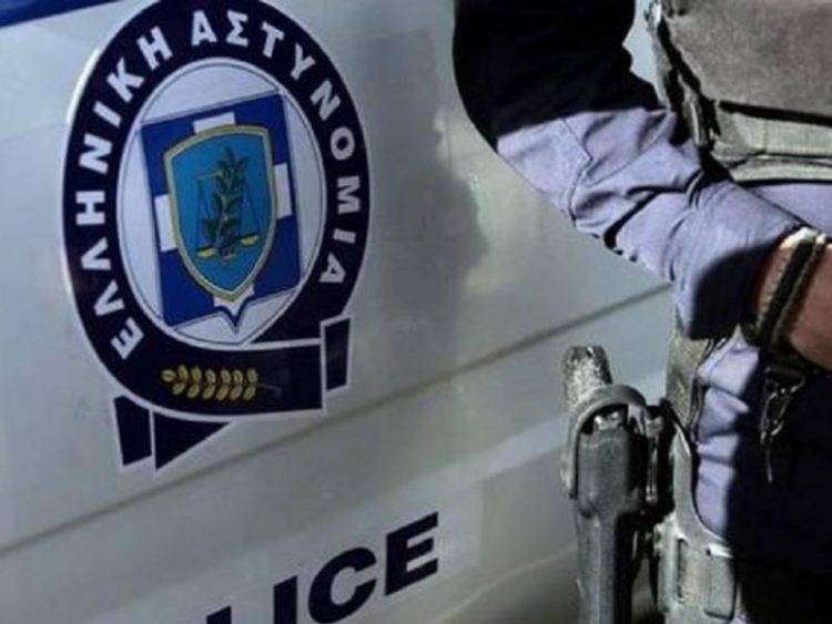 Τρίκαλα: Αλλοδαπός μετέφερε παράνομα αλλοδαπό