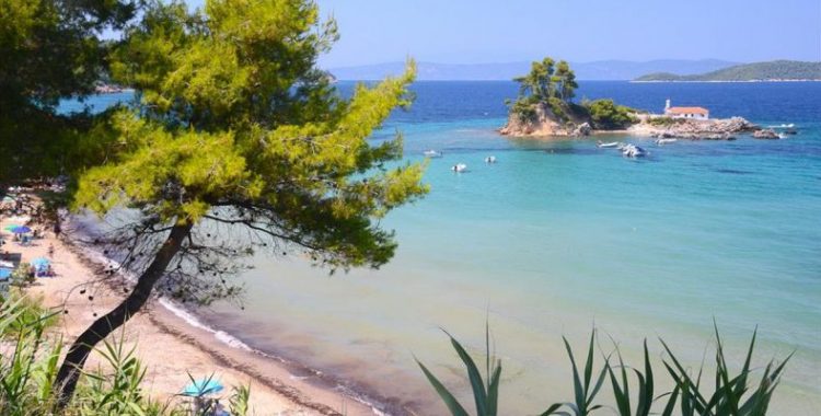 Ταξιδέψτε για 1 λεπτό στις ομορφιές της Εύβοιας