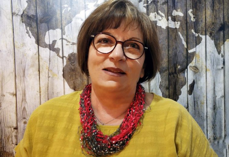 Η Γιούλα Κωνσταντοπούλου μας συστήνει την «Αμέλια»- «Η αισιοδοξία και η πίστη σε κάποιο σκοπό είναι η πεμπτουσία της ζωής» θα μας πει