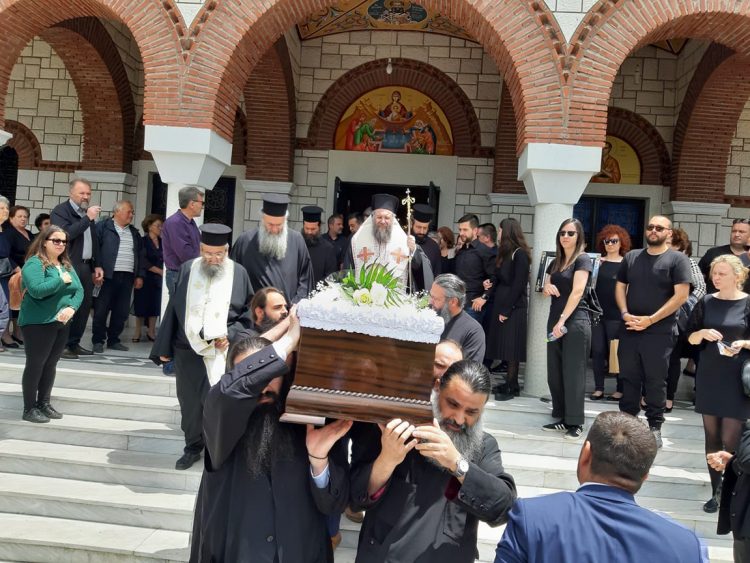 Συγκινητικό αντίο στον Πρωτοπρεσβύτερο Αθανάσιο Κουμπή