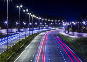 7.700 οδοφωτιστικά LED στους δρόμους της Περιφέρειας Θεσσαλίας