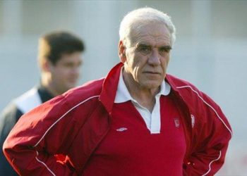 Πέθανε ο Νίκος Αλέφαντος