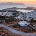 Τα 14 ελληνικά νησιά που προτείνει η Daily Mail για ζευγάρια, οικογένειες, διασκέδαση, ηρεμία