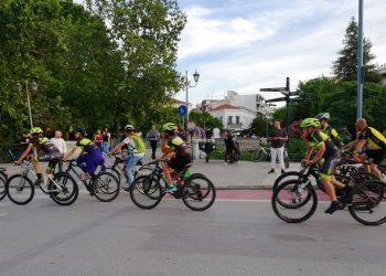 Εκατοντάδες Τρικαλινοί ποδηλάτες στην πρώτη ποδηλατάδα μετά την καραντίνα 