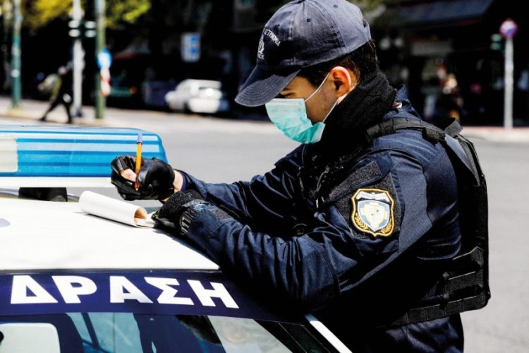 Τρίκαλα: Βροχή τα πρόστιμα σε επιβάτες Ι.Χ. λόγω Κορωναϊού