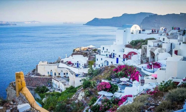 Τουρισμός για όλους: Πότε ξεκινούν οι αιτήσεις – Ποιοι είναι οι δικαιούχοι