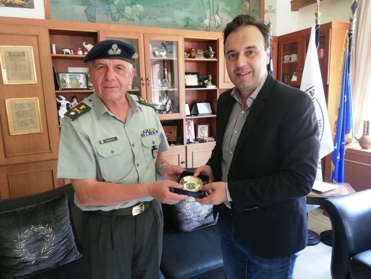 Στον Δήμαρχο Τρικκαίων ο νέος διοικητής της ΣΜΥ