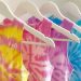 Tie-Dye: Δες πώς θα βάψεις τα ρούχα που θέλεις μόνη σου στο σπίτι (vid)