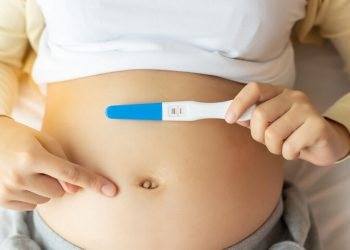 Πρόωρα συμπτώματα εγκυμοσύνης: Ποια είναι τα πιο συνηθισμένα;