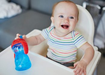 Πότε ένα μωρό μπορεί να αρχίσει να πίνει smoothies﻿