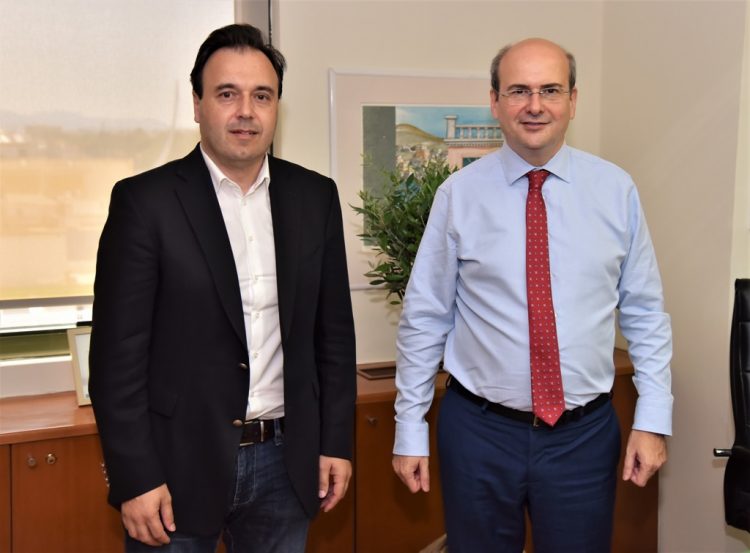 Συνάντηση του Πρόεδρου και αντιπροσωπείας της ΚΕΔΕ με τον Υπουργό Περιβάλλοντος και Ενέργειας