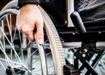 Λάρισα: Γνωστός παραολυμπιονίκης μήνυσε για ξυλοδαρμό τη συμβία του – Τι λέει ο ίδιος