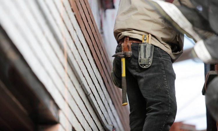 Σμύρνη: Εργάτες που κατασκεύαζαν κτήριο ανακάλυψαν… θησαυρό (pics)