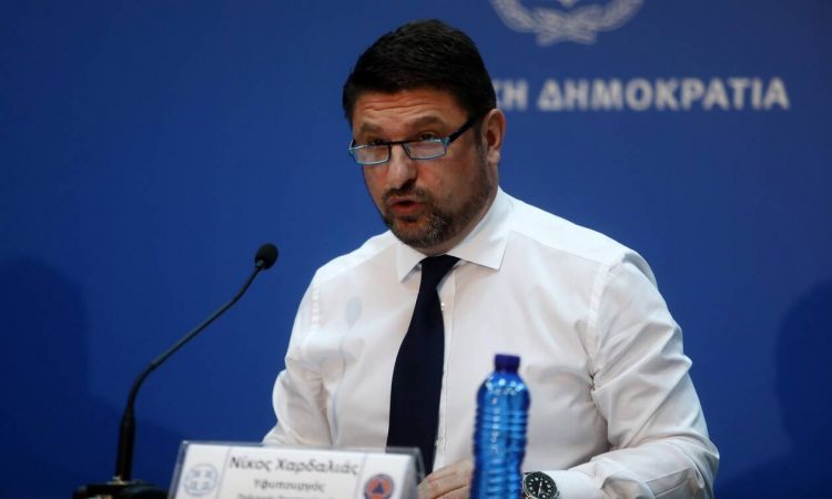 Επιστρέφει σήμερα ο Χαρδαλιάς – Νέα ώρα στην ενημέρωση για τον κορονοϊό