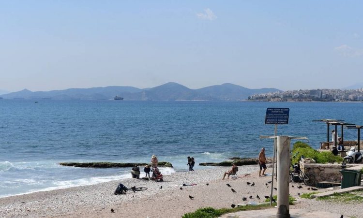 Καιρός τώρα: Βροχές στα ηπειρωτικά την Παρασκευή – Υποχωρούν τα μελτέμια