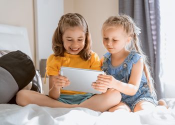 Πώς να προστατεύσετε το παιδί από επικίνδυνο περιεχόμενο στο YouTube