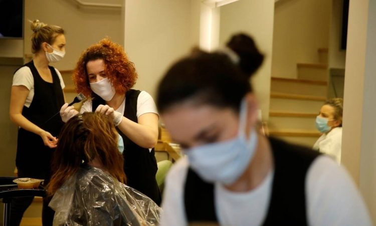 Κορονοϊός στην Ελλάδα: Πού είναι υποχρεωτική η μάσκα – Ποια τα πρόστιμα