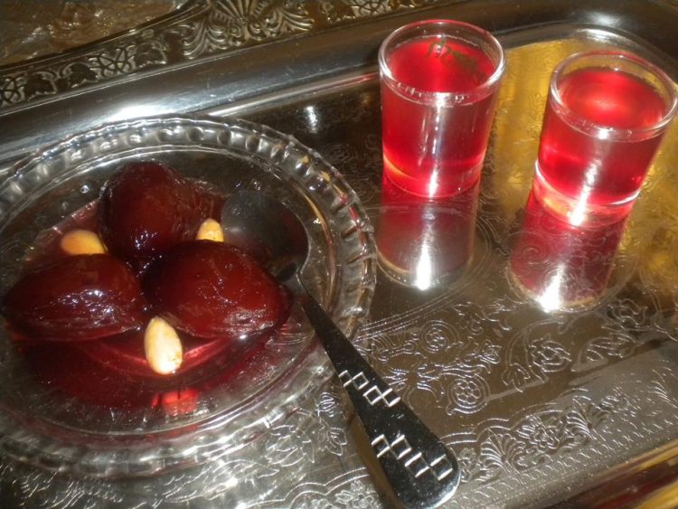 Γλυκό του κουταλιού δαμάσκηνα (και σφηνάκια δαμάσκηνο)