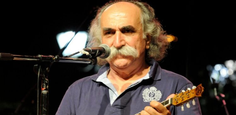 Πέθανε ο αξεπέραστος ρεμπέτης Αγάθωνας