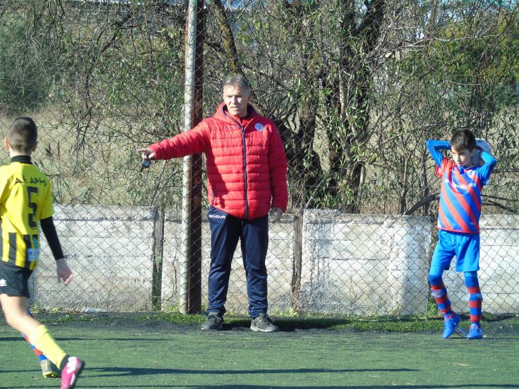 Συνεχίζει στο προπονητικό τιμ της Ακαδημίας ΑΟΤ ο Βασίλης Μπαλλάς