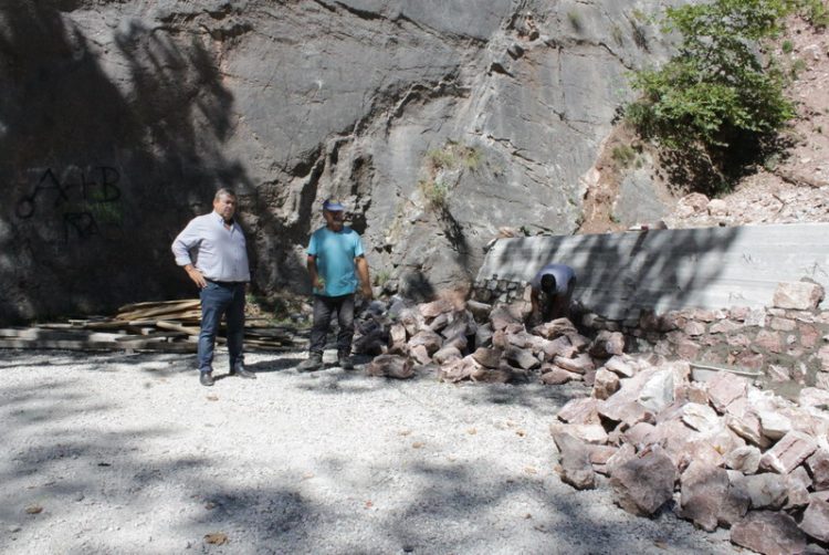 Εργασιες διαμόρφωσης στον περιβάλλοντα χώρου του καταρράκτη Παλαιοκαρυάς