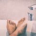 Φτιάξτε το τέλειο body scrub για το σώμα μας με το baby oil του παιδιού σας