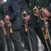 Αυξήσεις και αναδρομικά για ένστολους – Ποιοι προλαβαίνουν φέτος την έξοδο με 30,5 έτη ασφάλισης
