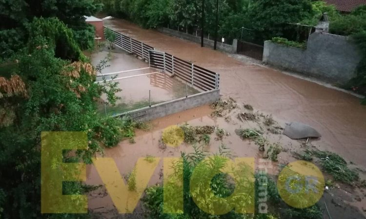 Κακοκαιρία Εύβοια: «Κινδυνεύει πολύς κόσμος» – Συγκλονίζουν μαρτυρίες κατοίκων