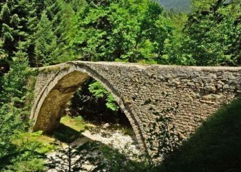 Νεραϊδοχώρι: Το μυθικό χωριό των Τρικάλων