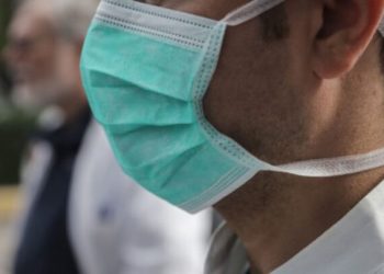 Πέντε γιατροί στη Λάρισα θετικοί στον κορωνοϊό
