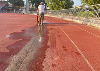 Έργα στο ταρτάν του Δημοτικού Σταδίου Τρικάλων