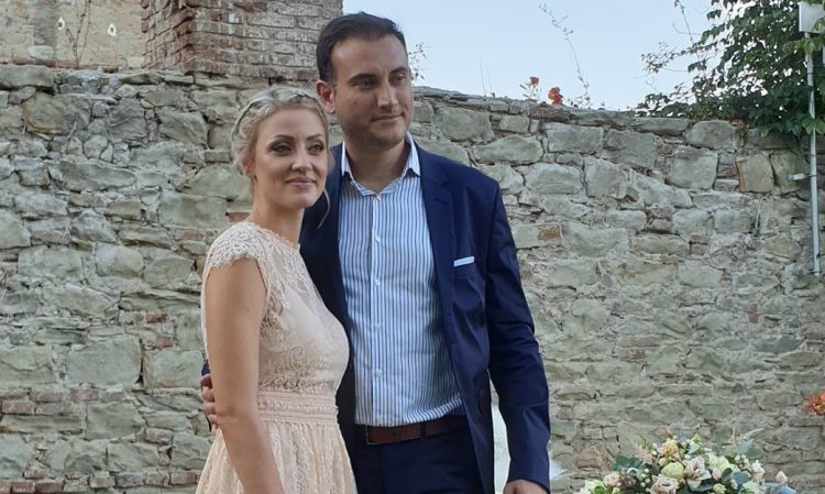 Την εκλεκτή της καρδιάς του Βίκυ Κεχαγιά παντρεύτηκε ο γραμματέας του ΚΙΝΑΛ Τρικάλων Γιώργος Μανώλης